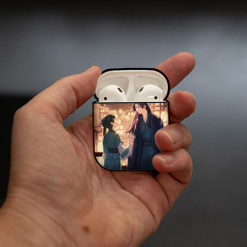 薬屋のひとりごと The Apothecary Diaries AirPods 第2世代保護ケース ハードシェル ブラック 耐衝撃・防指紋・カラビナ付き